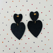 Charger l'image dans la galerie, Maxi boucles d'oreilles double cœur "Bonita"