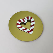 Charger l'image dans la galerie, Broche Sucre d’orge en forme de cœur