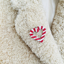 Charger l'image dans la galerie, Broche Sucre d’orge en forme de cœur