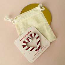 Charger l'image dans la galerie, Broche Sucre d’orge en forme de cœur