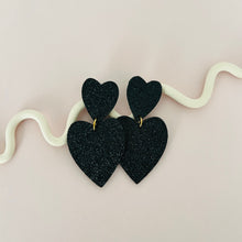 Charger l'image dans la galerie, Maxi boucles d'oreilles double cœur "Bonita" version paillettes