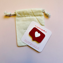 Charger l'image dans la galerie, Broche Like me