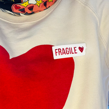 Charger l'image dans la galerie, Broche Fragile