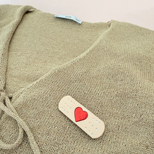Charger l'image dans la galerie, Broche Pansement