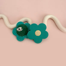 Charger l'image dans la galerie, Boucles d’oreilles Marguerite
