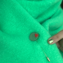 Charger l'image dans la galerie, Broche Olive