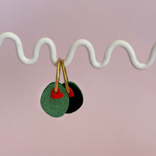 Charger l'image dans la galerie, Créoles olives réversibles Vert / Noir