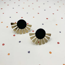 Charger l'image dans la galerie, Boucles d'oreilles puces sinus