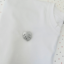 Charger l'image dans la galerie, Broche Monstera