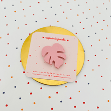 Charger l'image dans la galerie, Broche Monstera