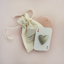 Charger l'image dans la galerie, Broche Mini Cœur