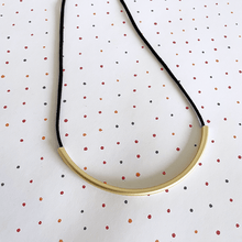 Charger l'image dans la galerie, Collier Minimaliste arc