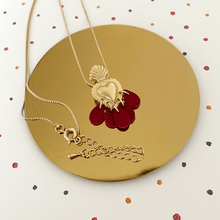 Charger l'image dans la galerie, Collier Ex voto coeur sacré ( petites motifs )