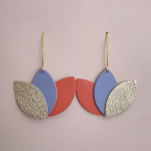 Charger l'image dans la galerie, Maxi boucles d'oreilles Fleur
