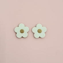 Charger l'image dans la galerie, Boucles d’oreilles Marguerite
