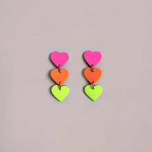 Charger l'image dans la galerie, Boucles d’oreilles 3 petits cœurs
