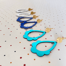 Charger l&#39;image dans la galerie, Boucles d&#39;oreilles couronne
